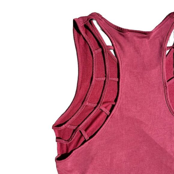 EVOLUTION AND CREATION ACTIVE Burgundy Tank Top W/Back Cut Outs Size XS - Picture 3 of 4